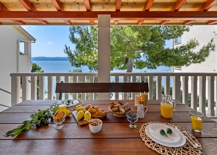 Del Mar Villa
